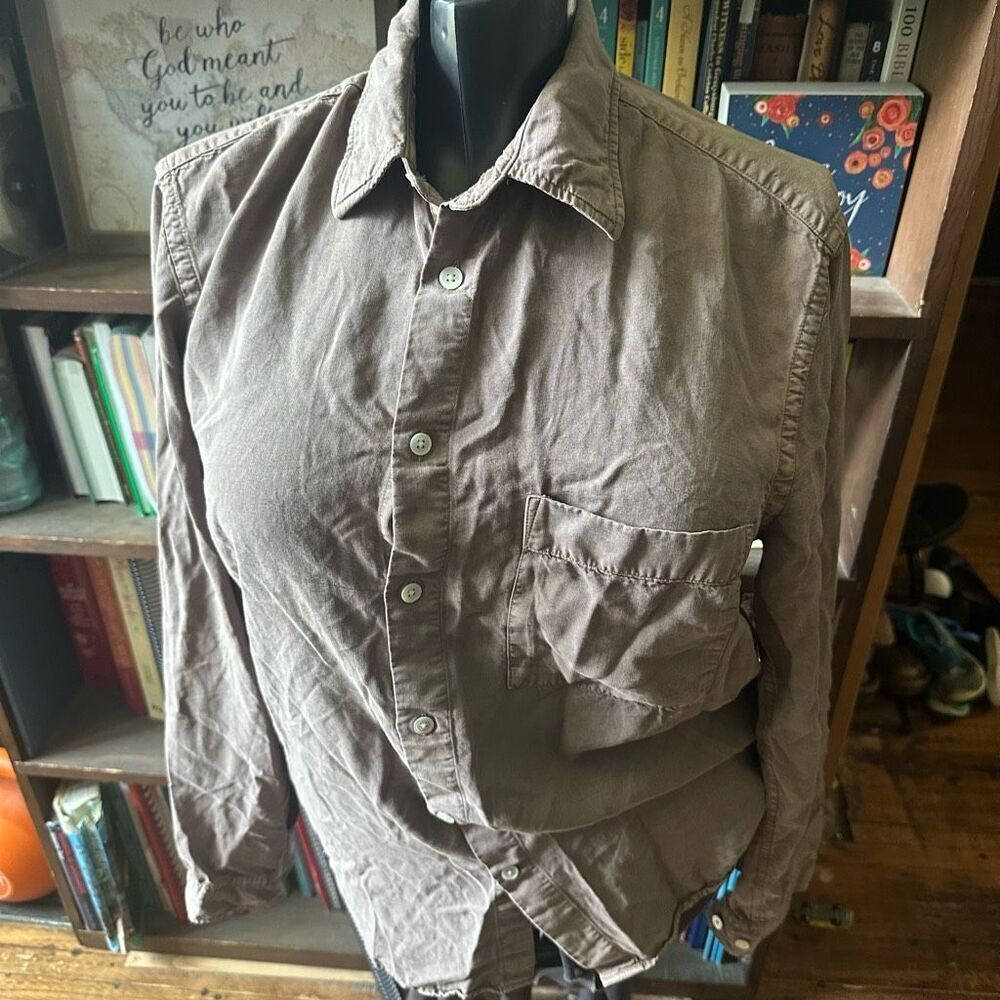 NN 07 minimalist luxe brown button down M Shirt